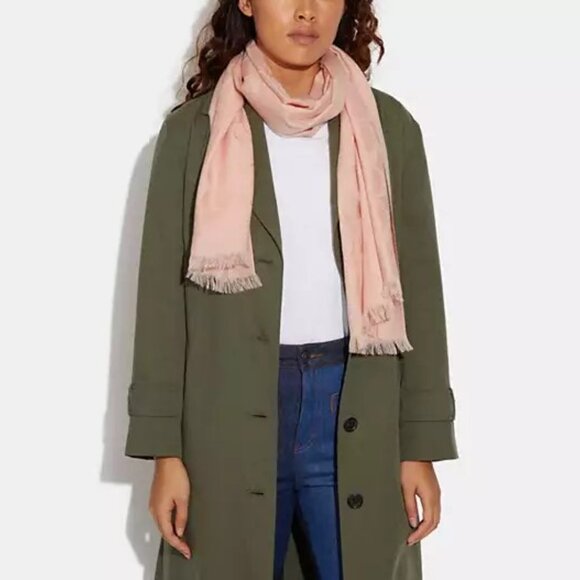 NWT Coach Signature C Wrap Blush - Picture 6 of 6